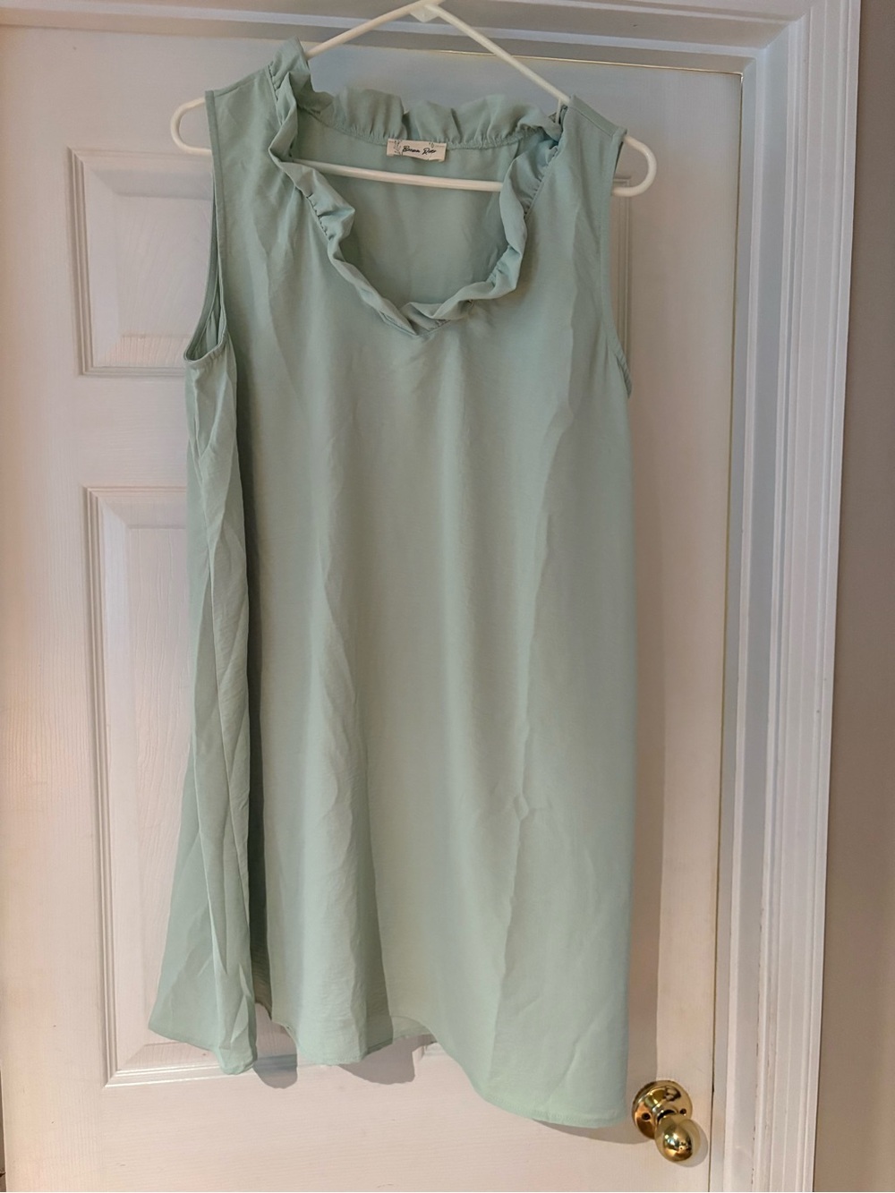 Sleeveless Ruffle-Trim Shift dress in Mint Green